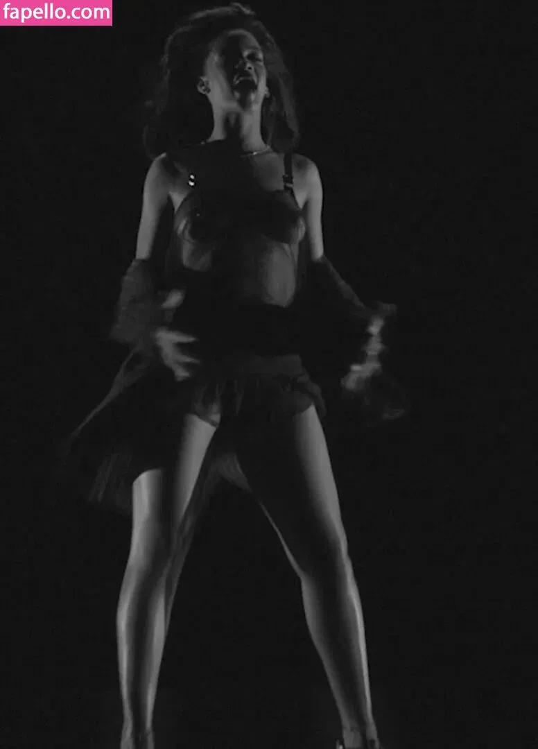 Rihanna Onlyfans Photo Gallery 