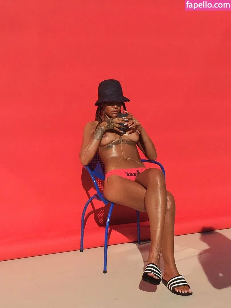 Rihanna Onlyfans Photo Gallery 