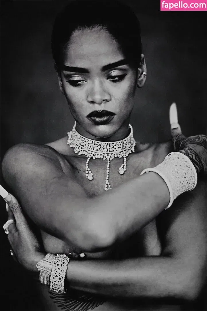 Rihanna Onlyfans Photo Gallery 