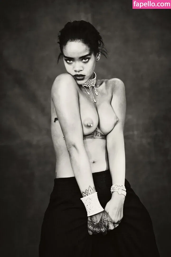 Rihanna Onlyfans Photo Gallery 