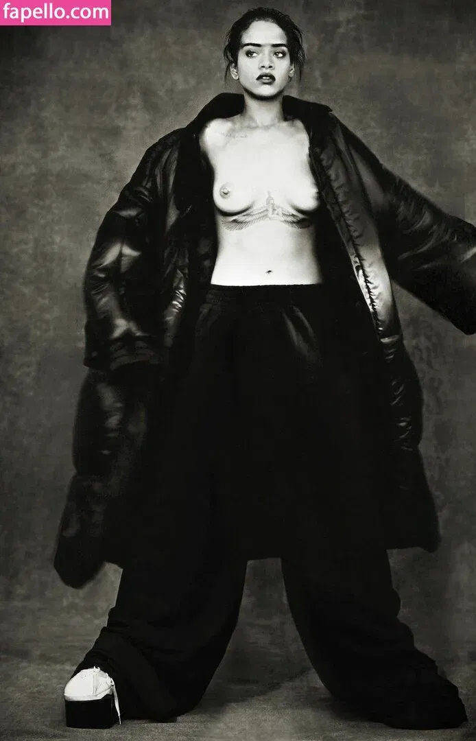 Rihanna Onlyfans Photo Gallery 