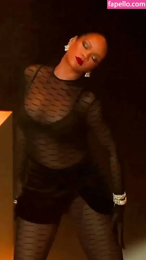 Rihanna Onlyfans Photo Gallery 