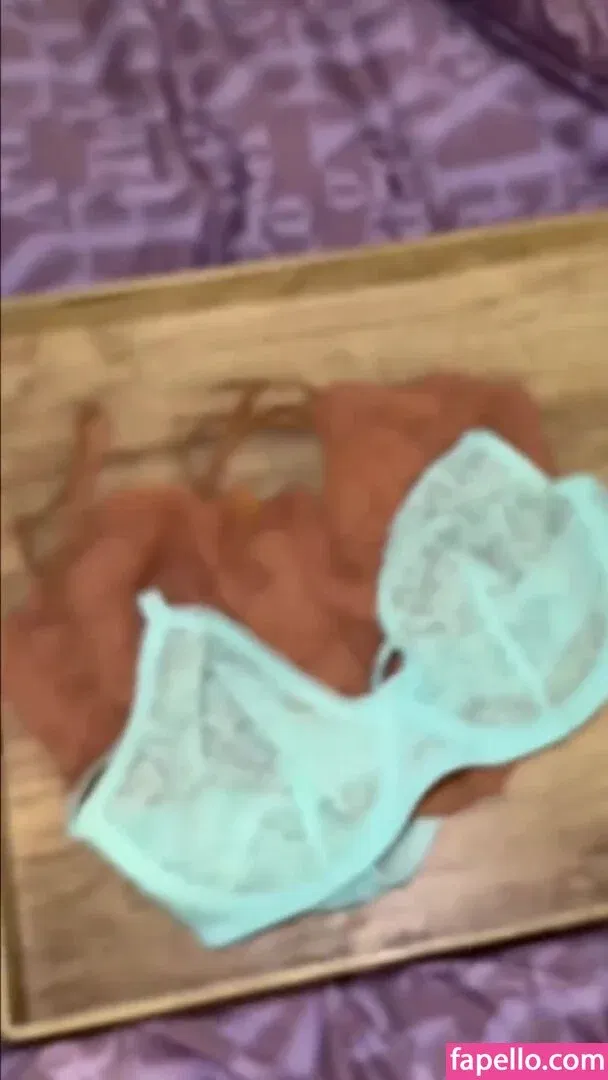 Rihanna Onlyfans Photo Gallery 