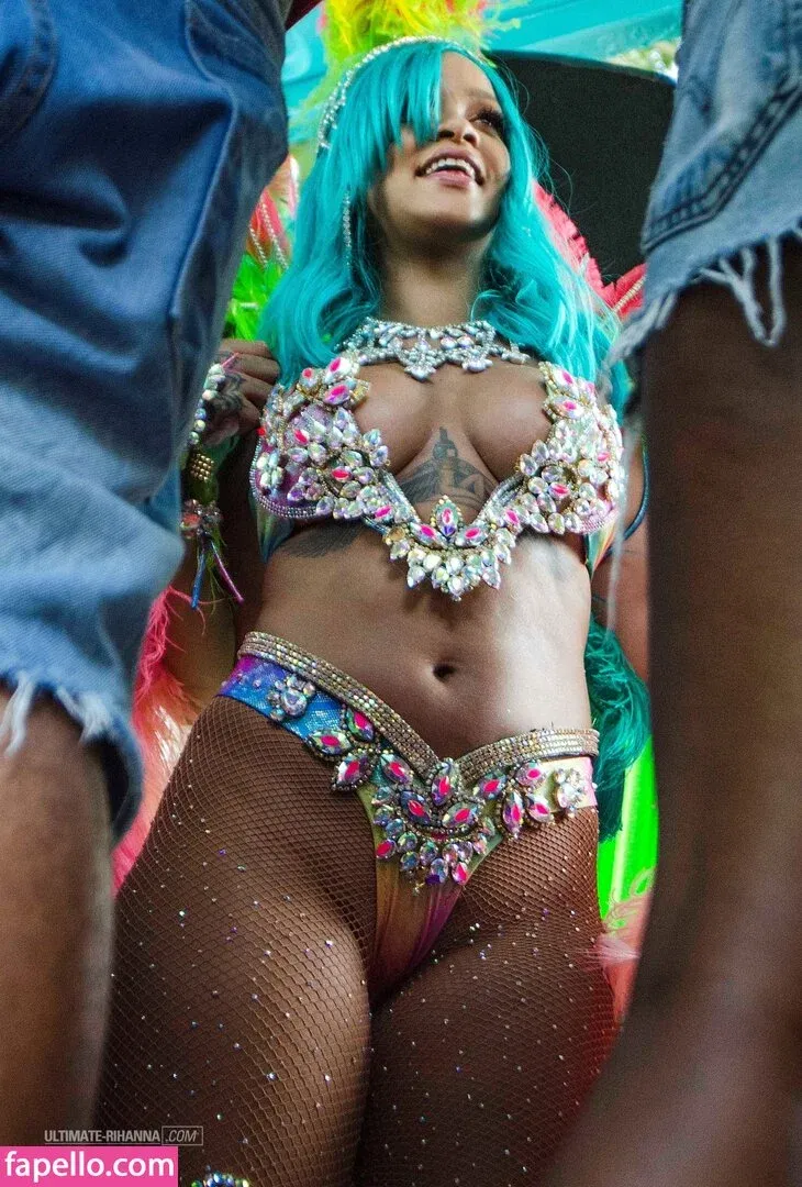 Rihanna Onlyfans Photo Gallery 