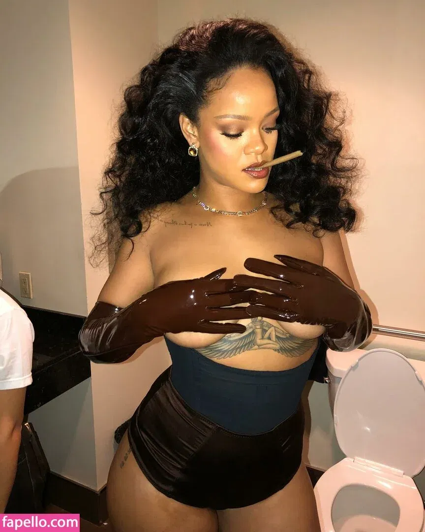 Rihanna Onlyfans Photo Gallery 