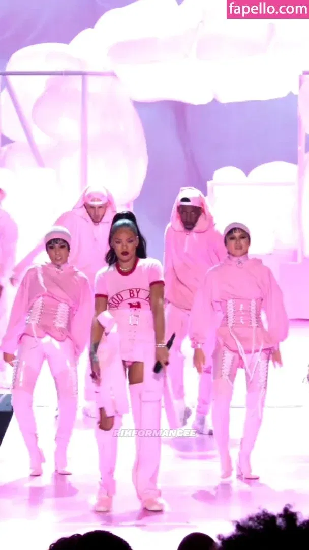 Rihanna Onlyfans Photo Gallery 