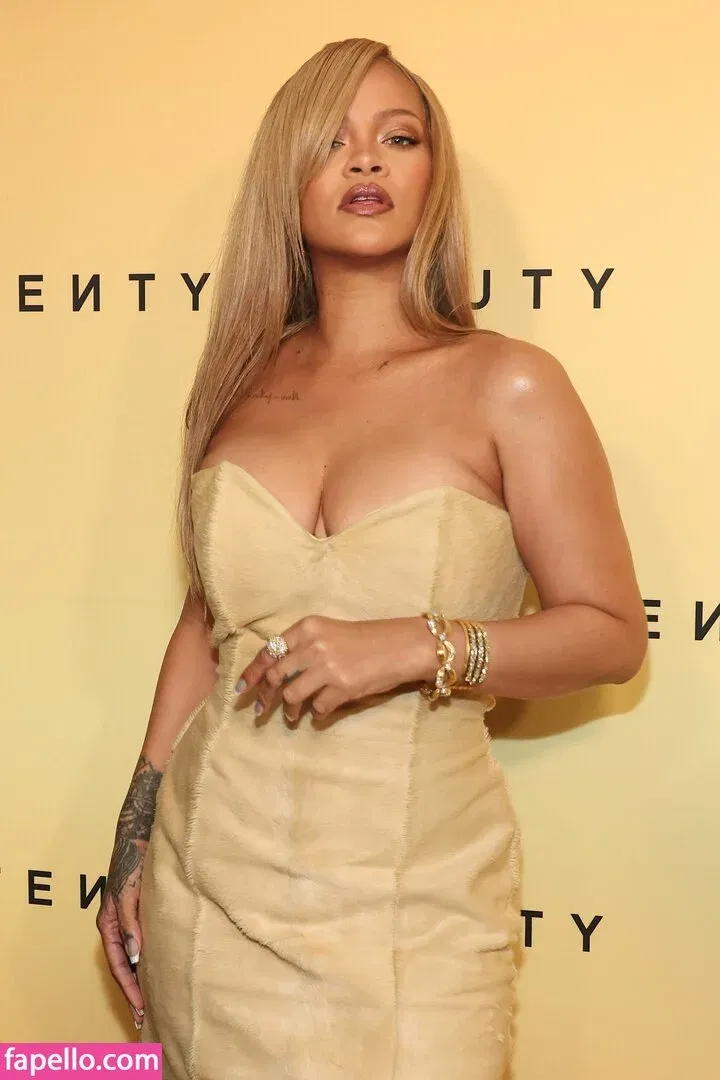 Rihanna Onlyfans Photo Gallery 