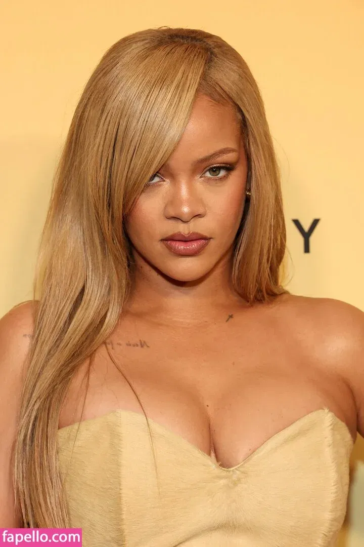 Rihanna Onlyfans Photo Gallery 