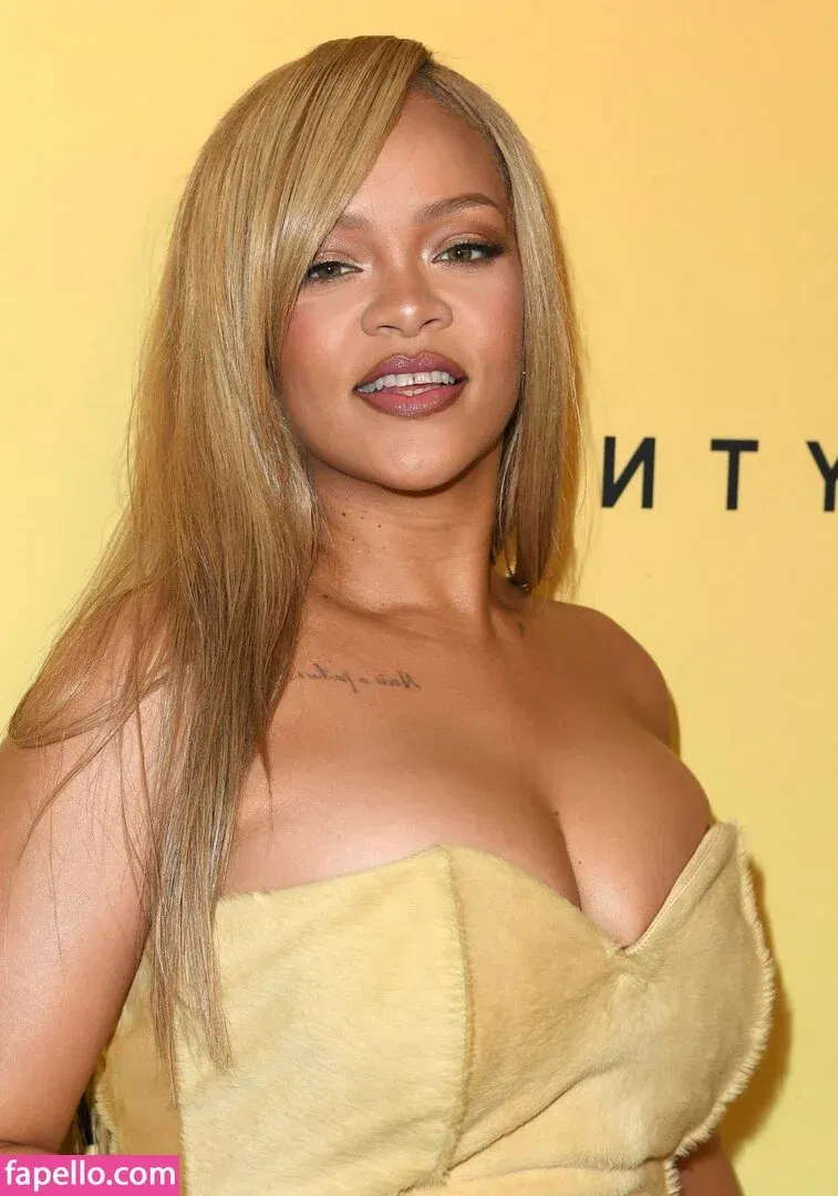 Rihanna Onlyfans Photo Gallery 