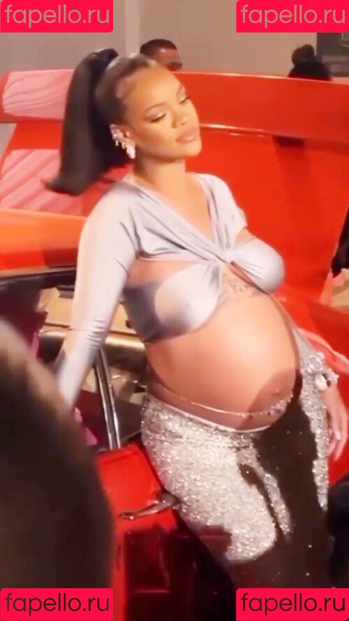 Rihanna Onlyfans Photo Gallery 