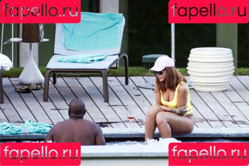 Rihanna Onlyfans Photo Gallery 