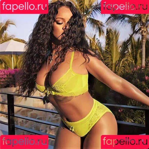 Rihanna Onlyfans Photo Gallery 