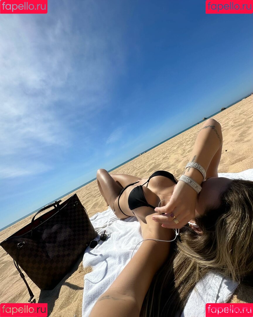 Bruna Gomes Onlyfans Photo Gallery 