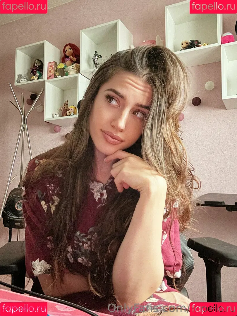 Alicewill Onlyfans Photo Gallery 