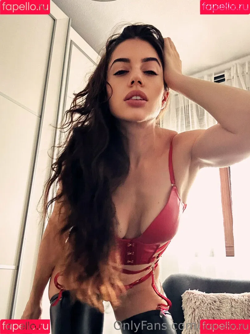 Alicewill Onlyfans Photo Gallery 