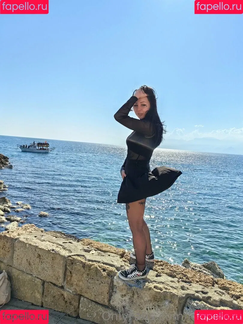 lola_pixel Onlyfans Photo Gallery 