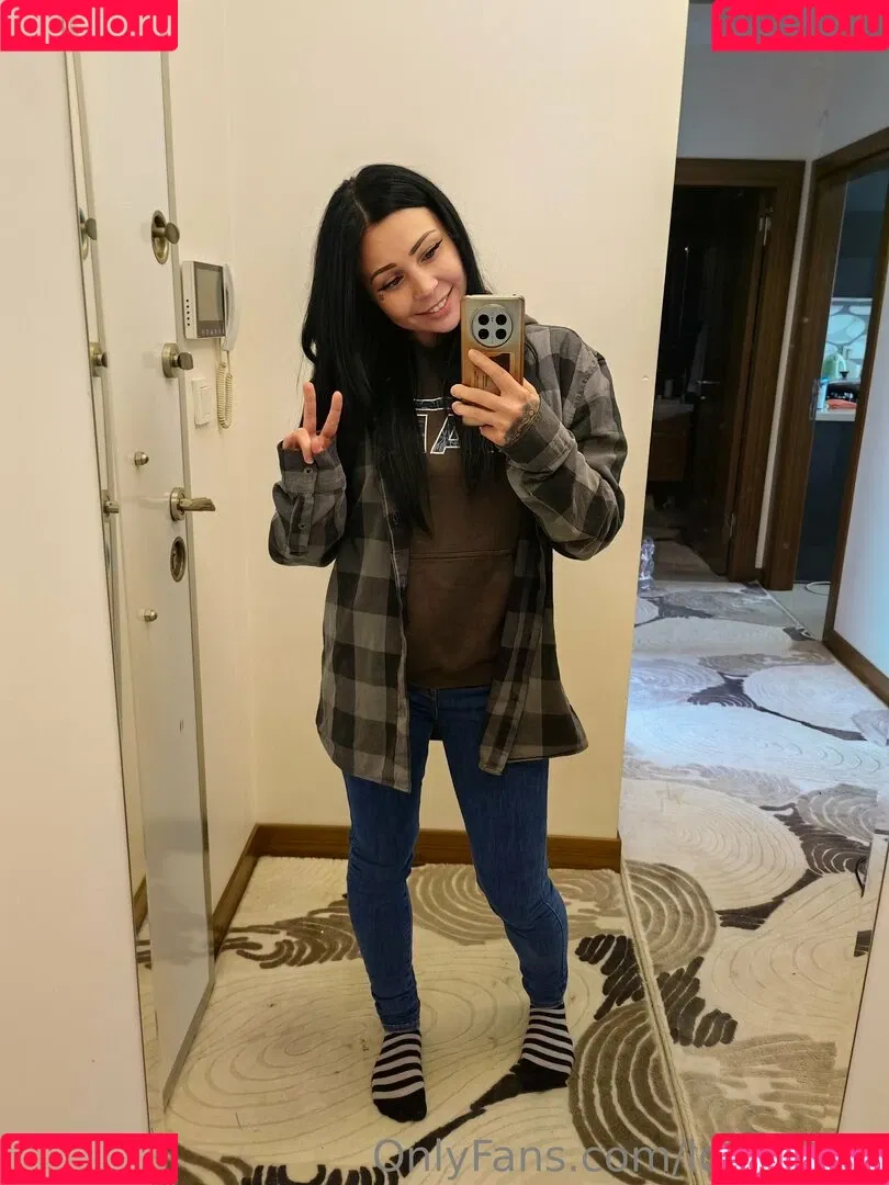 lola_pixel Onlyfans Photo Gallery 