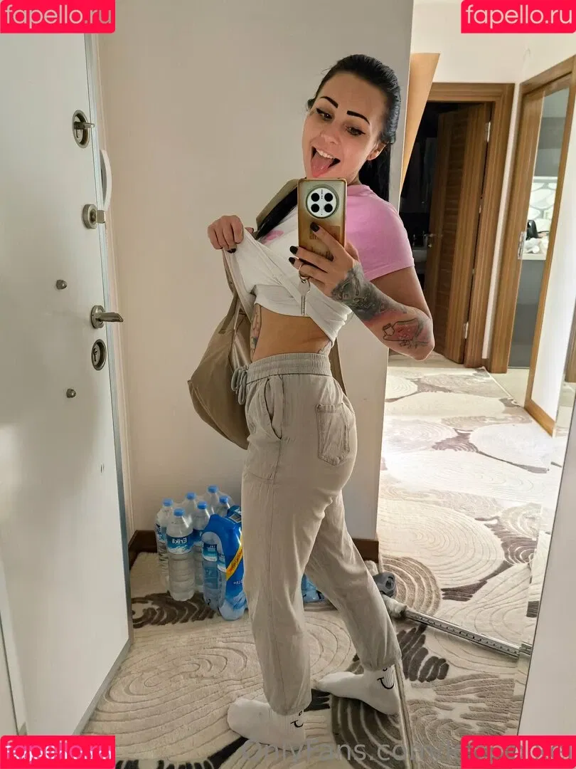 lola_pixel Onlyfans Photo Gallery 