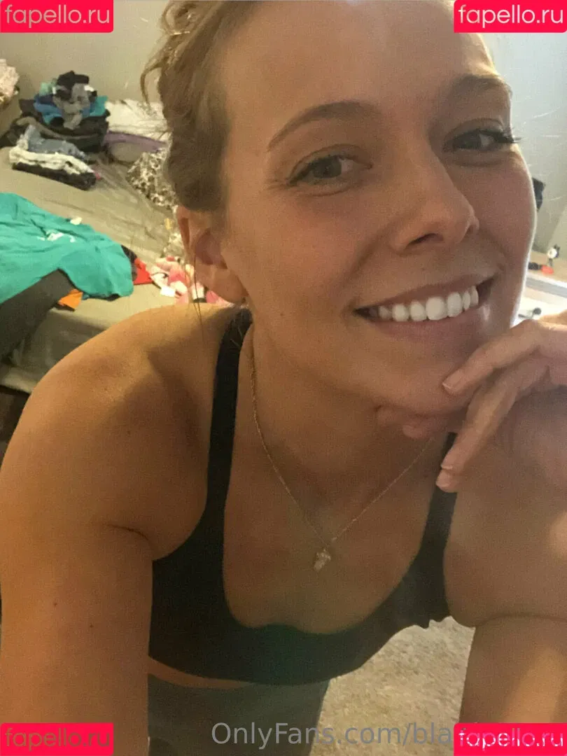 blairhollow Onlyfans Photo Gallery 
