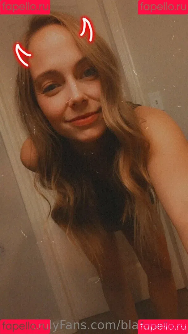 blairhollow Onlyfans Photo Gallery 