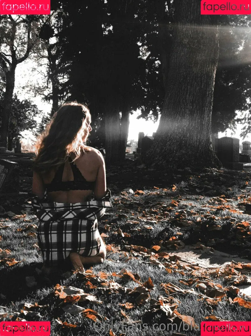 blairhollow Onlyfans Photo Gallery 