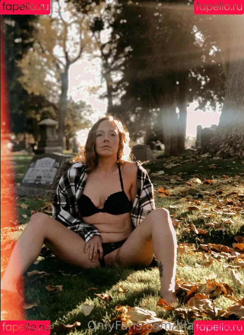 blairhollow Onlyfans Photo Gallery 