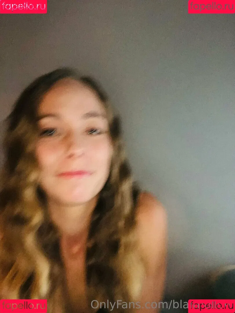blairhollow Onlyfans Photo Gallery 