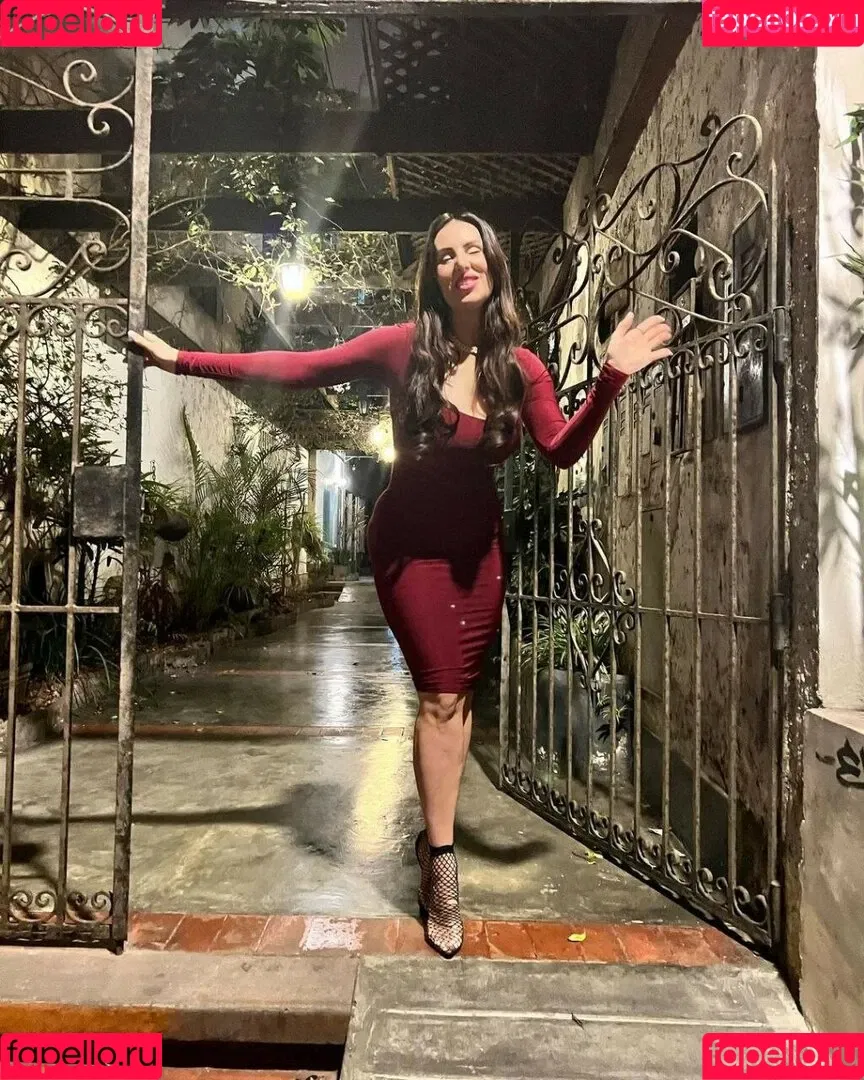La Mala Rodriguez Onlyfans Photo Gallery 