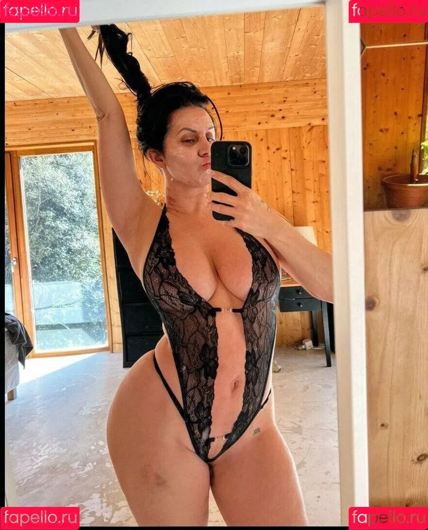 La Mala Rodriguez Onlyfans Photo Gallery 