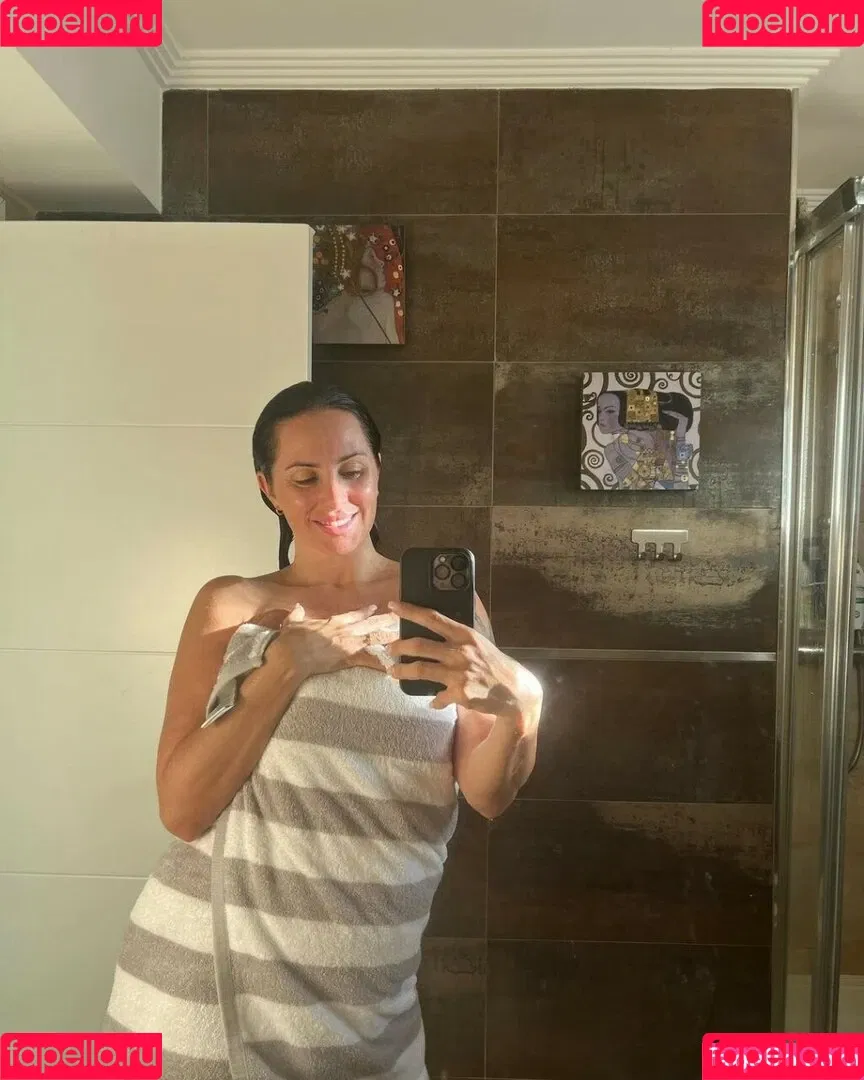La Mala Rodriguez Onlyfans Photo Gallery 