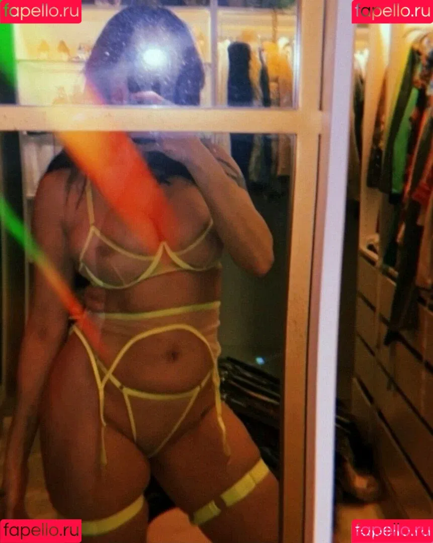 La Mala Rodriguez Onlyfans Photo Gallery 