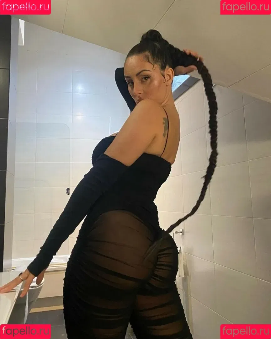 La Mala Rodriguez Onlyfans Photo Gallery 