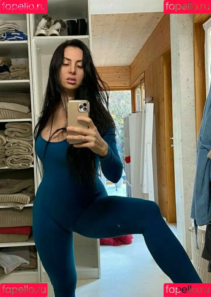 La Mala Rodriguez Onlyfans Photo Gallery 