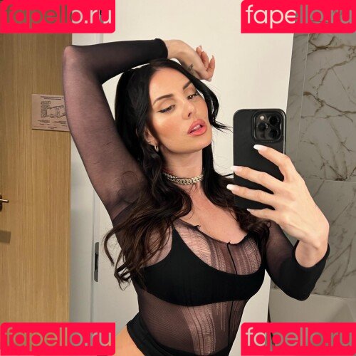 La Mala Rodriguez Onlyfans Photo Gallery 