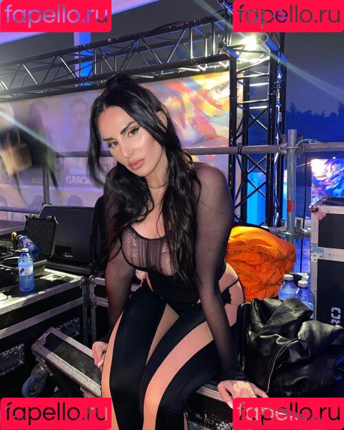 La Mala Rodriguez Onlyfans Photo Gallery 