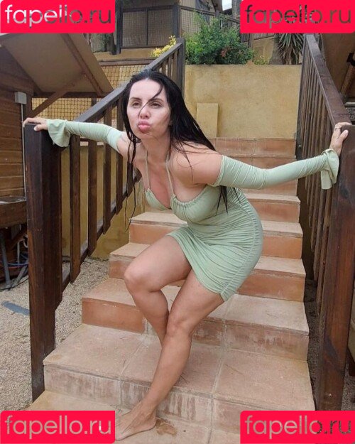 La Mala Rodriguez Onlyfans Photo Gallery 