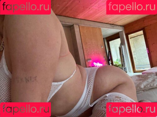 La Mala Rodriguez Onlyfans Photo Gallery 