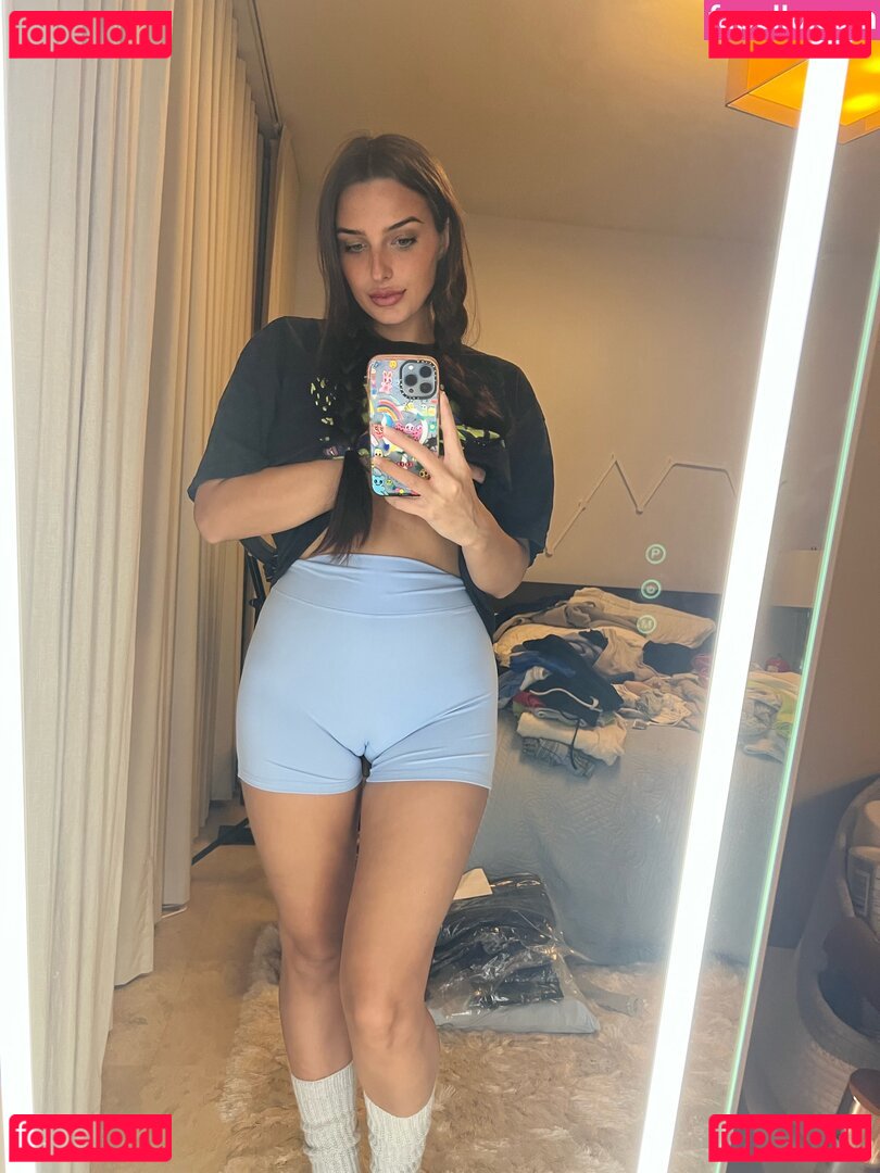 strabawi Nude Onlyfans Photo 32