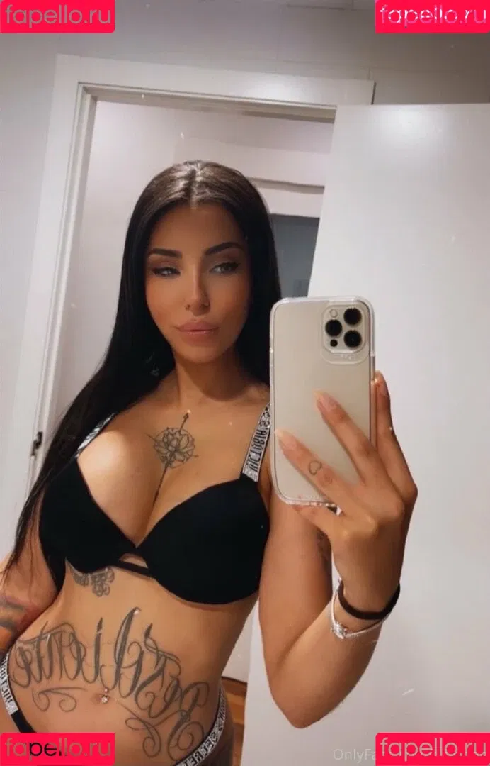 ameliereve7 Onlyfans Photo Gallery 