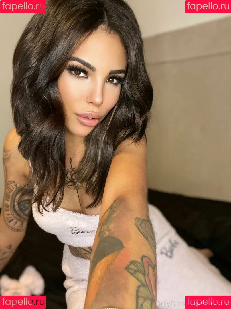 ameliereve7 Onlyfans Photo Gallery 