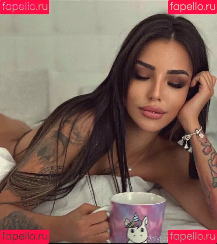 ameliereve7 Onlyfans Photo Gallery 