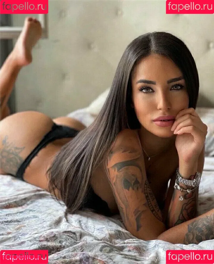 ameliereve7 Onlyfans Photo Gallery 