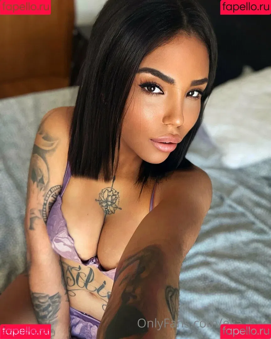 ameliereve7 Onlyfans Photo Gallery 