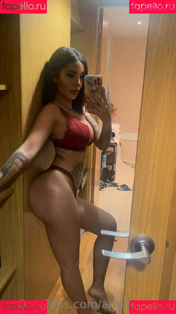ameliereve7 Onlyfans Photo Gallery 