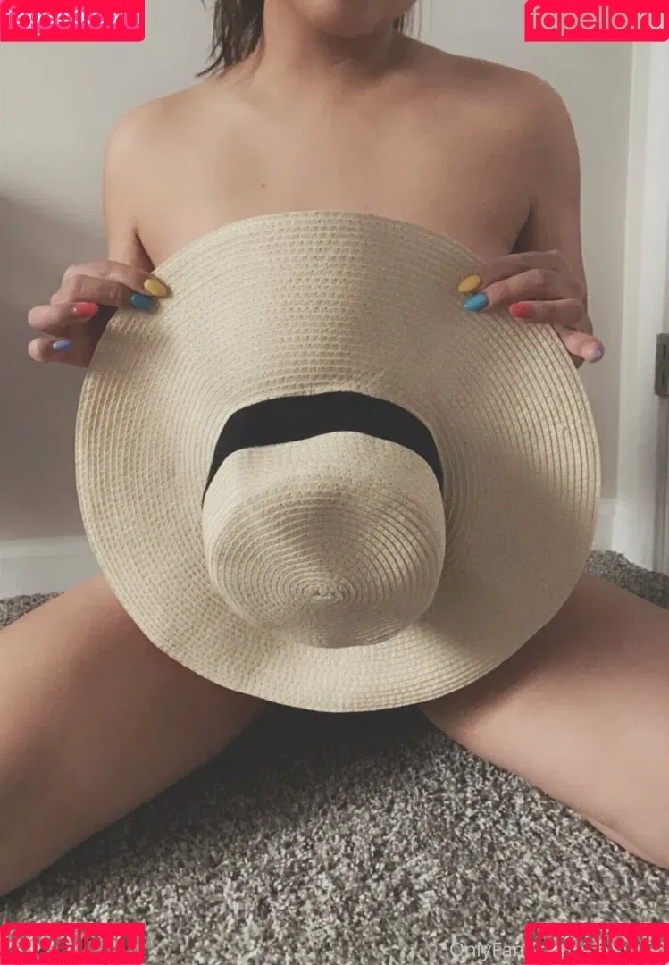 linawang26 Onlyfans Photo Gallery 