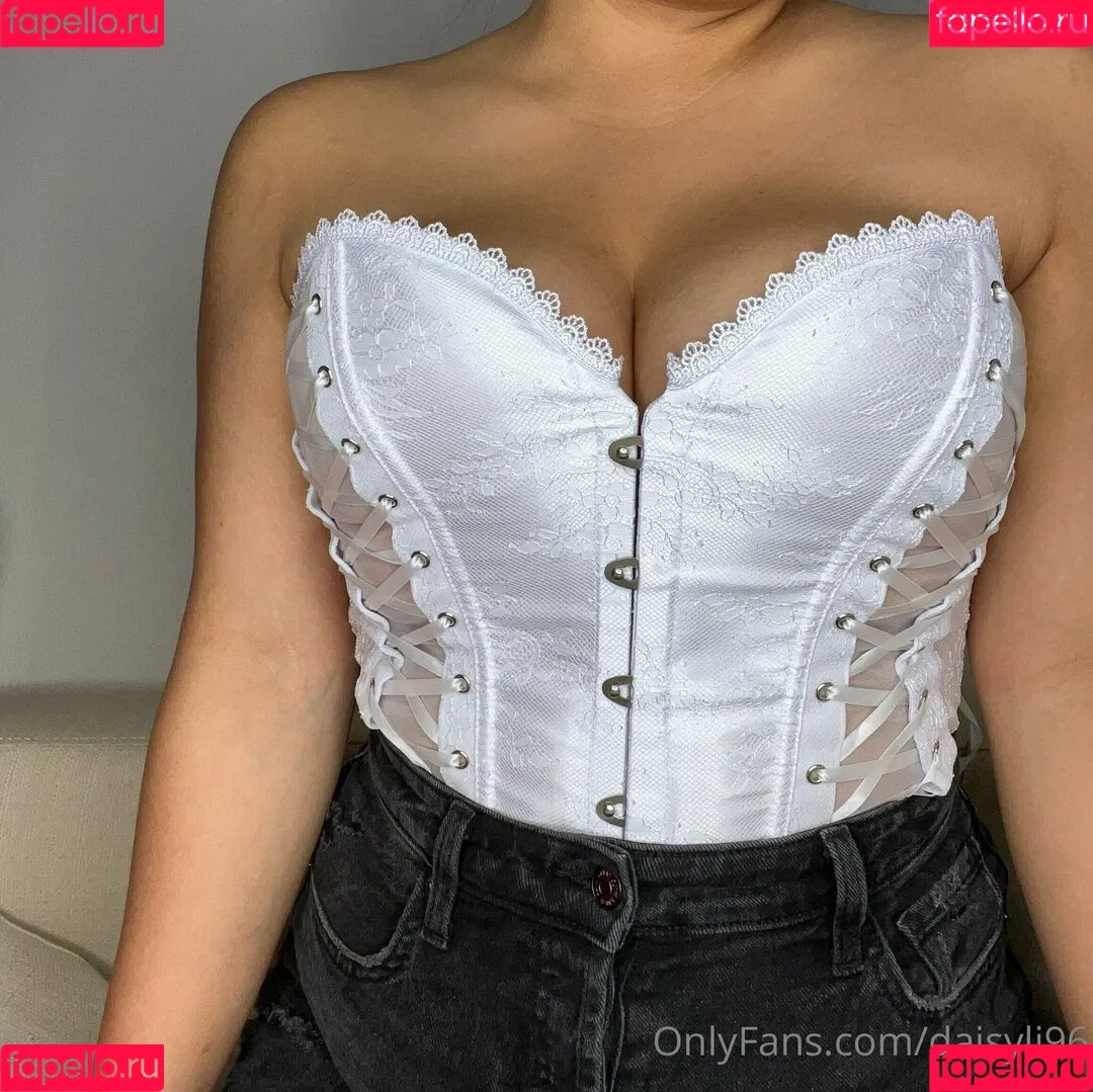 linawang26 Onlyfans Photo Gallery 
