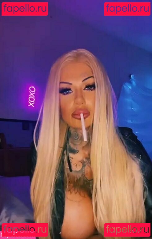 sapphiresaintxo Nude Onlyfans Photo 6