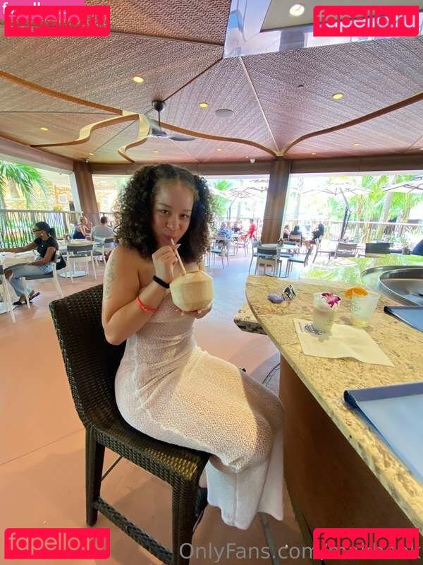 makbook Nude Onlyfans Photo 14