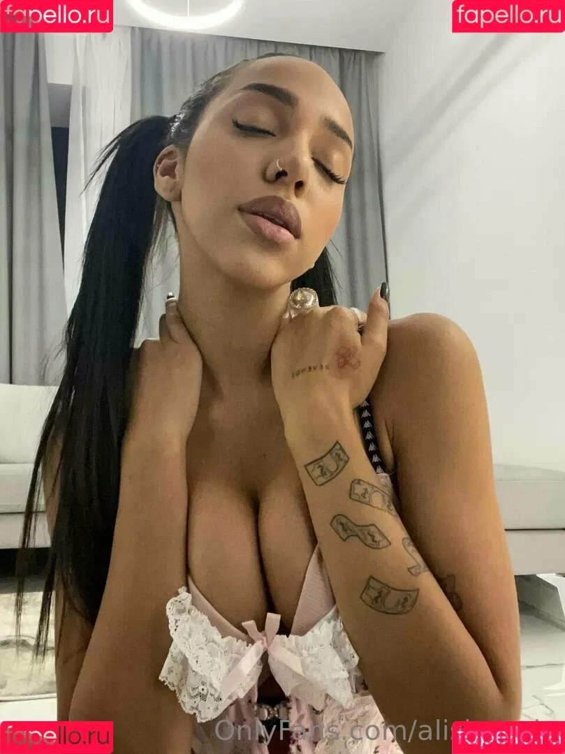 Alisha Kone Onlyfans Photo Gallery 