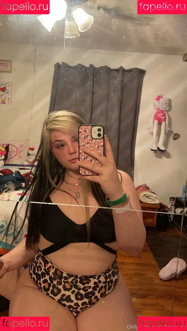 fakenips Onlyfans Photo Gallery 